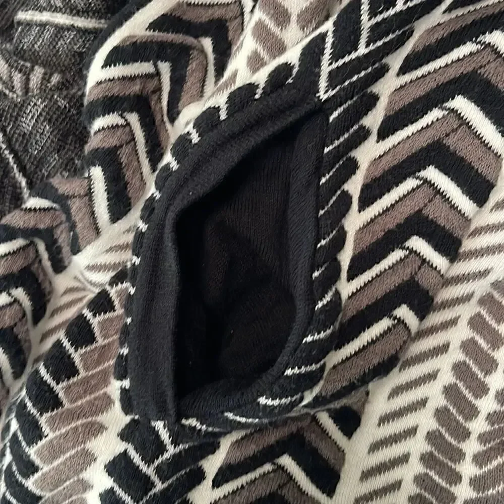 Isaac Mizrahi Live! Sweater shrug.  It’s like. A blanket! Size Medium.